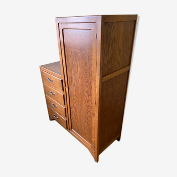 Asymmetrical cabinet