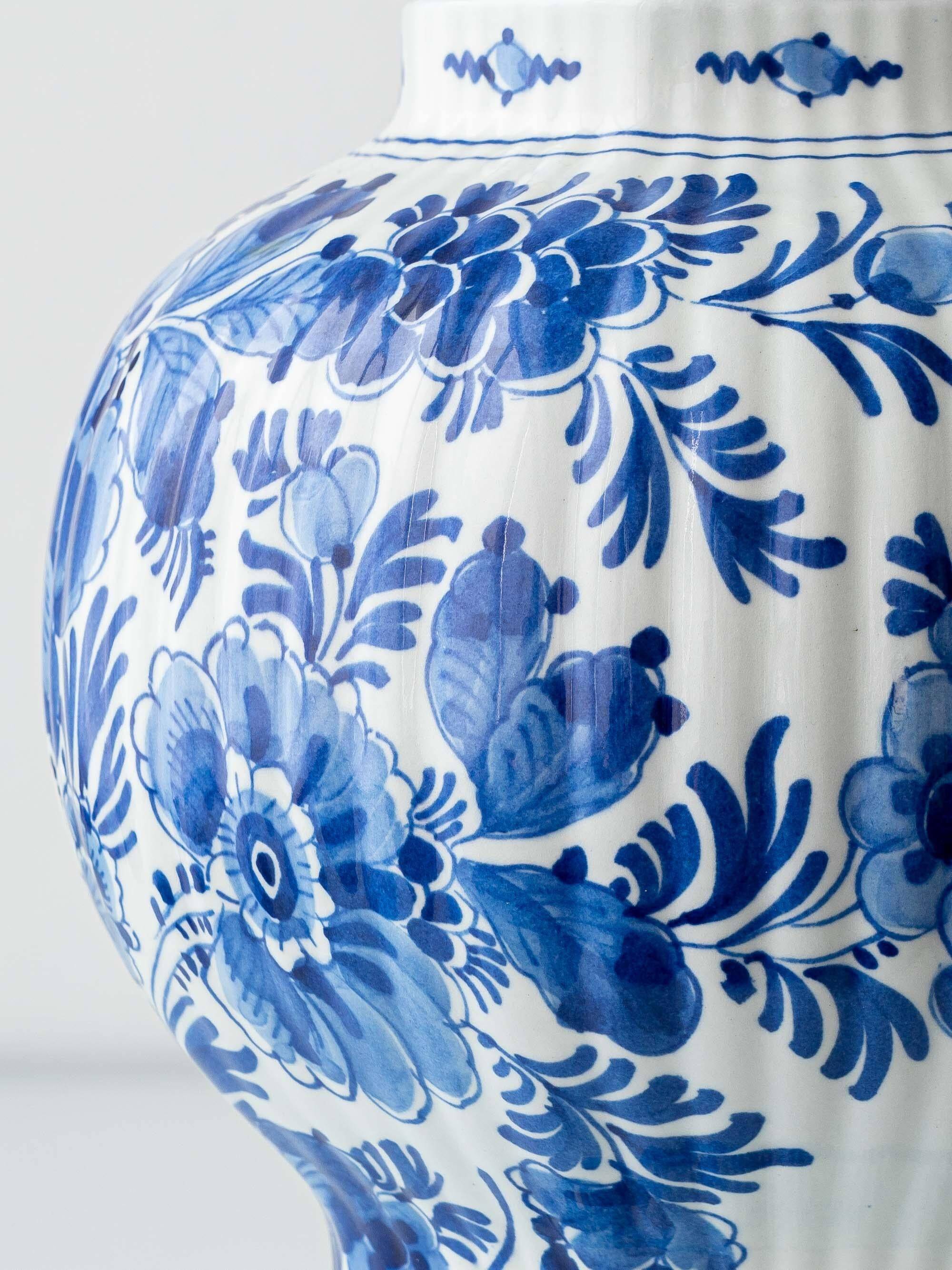 Royal Delft blue ceramic lamp, 1971, new pistachio silk shade.