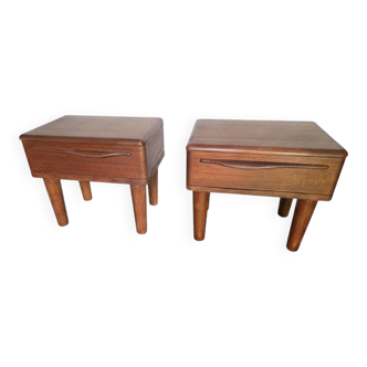 Paire de tables de chevet scandinave en teck des années 60