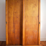 Wardrobe in blond wood