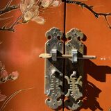 Lacquered wooden display case - China 1950