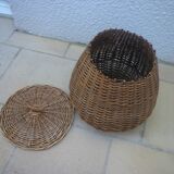 Panière à linge ou autres en osier et rotin