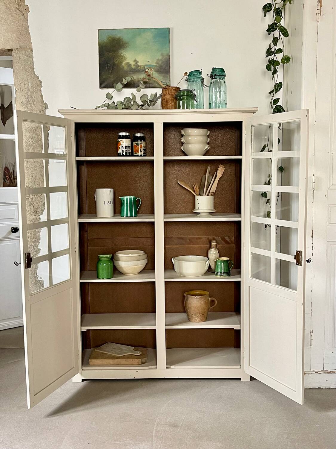 Off-white display case