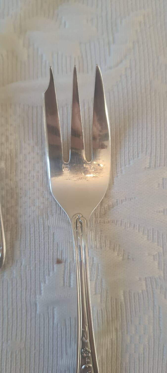 12 Ercuis cake forks