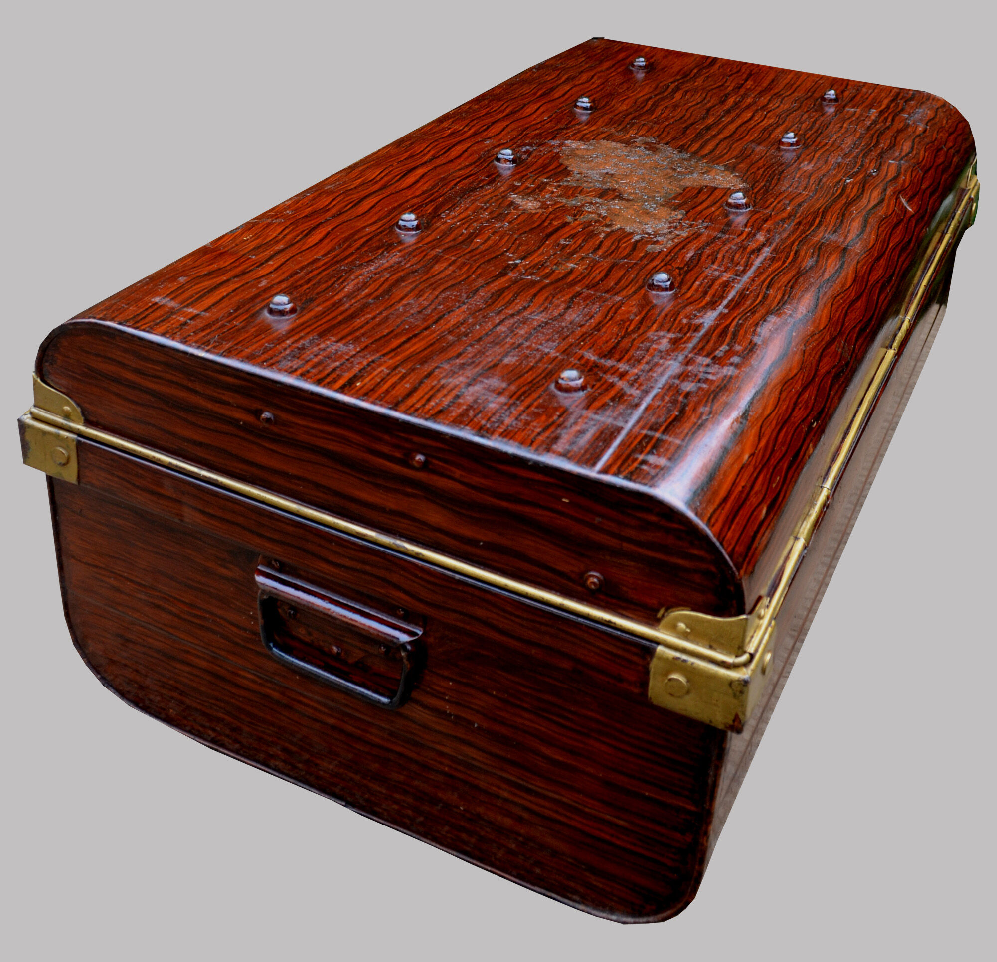 Painted metal case