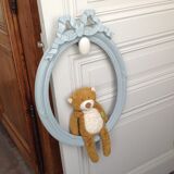 Oval frame