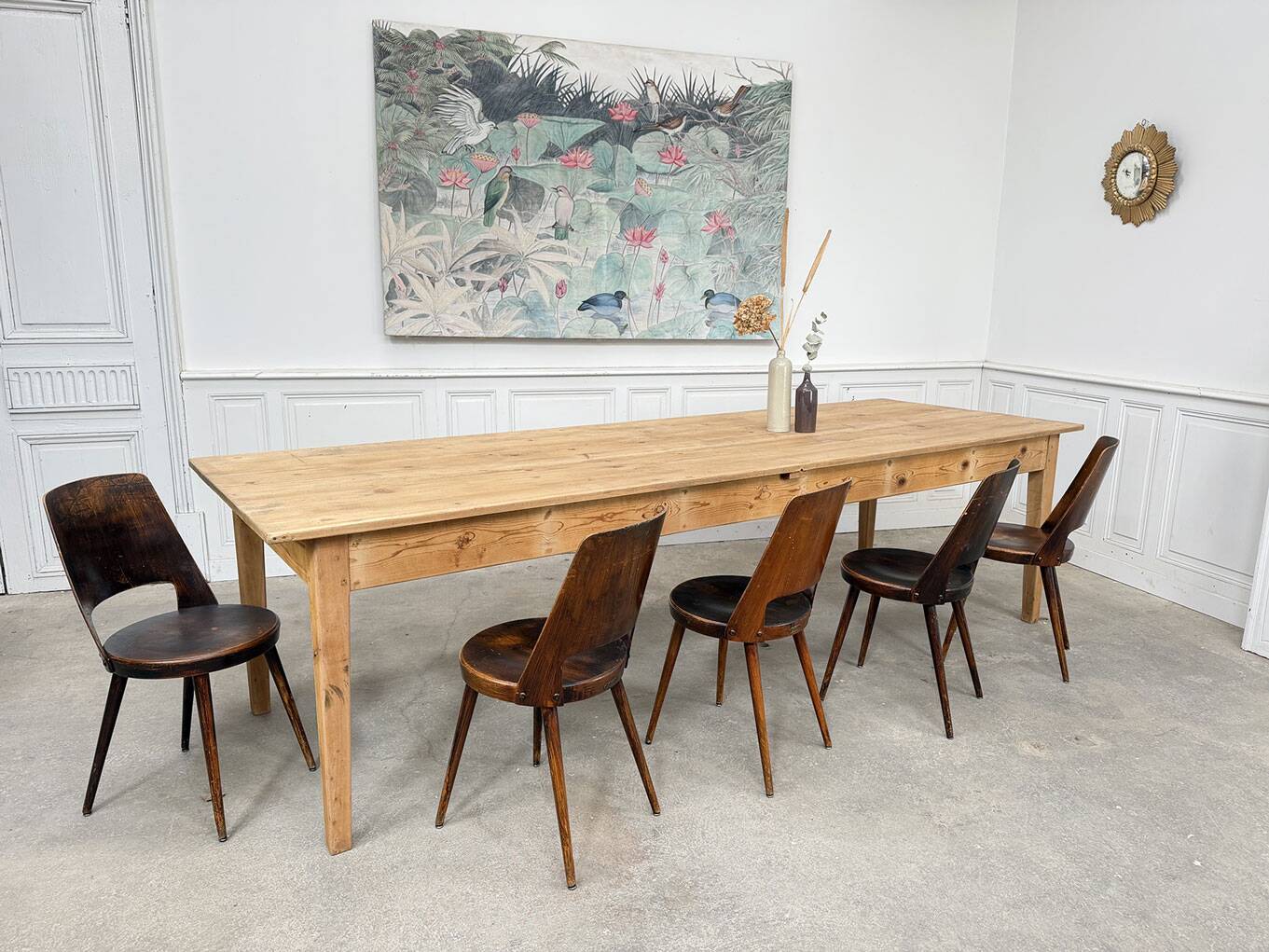 Large vintage table for 10 people.