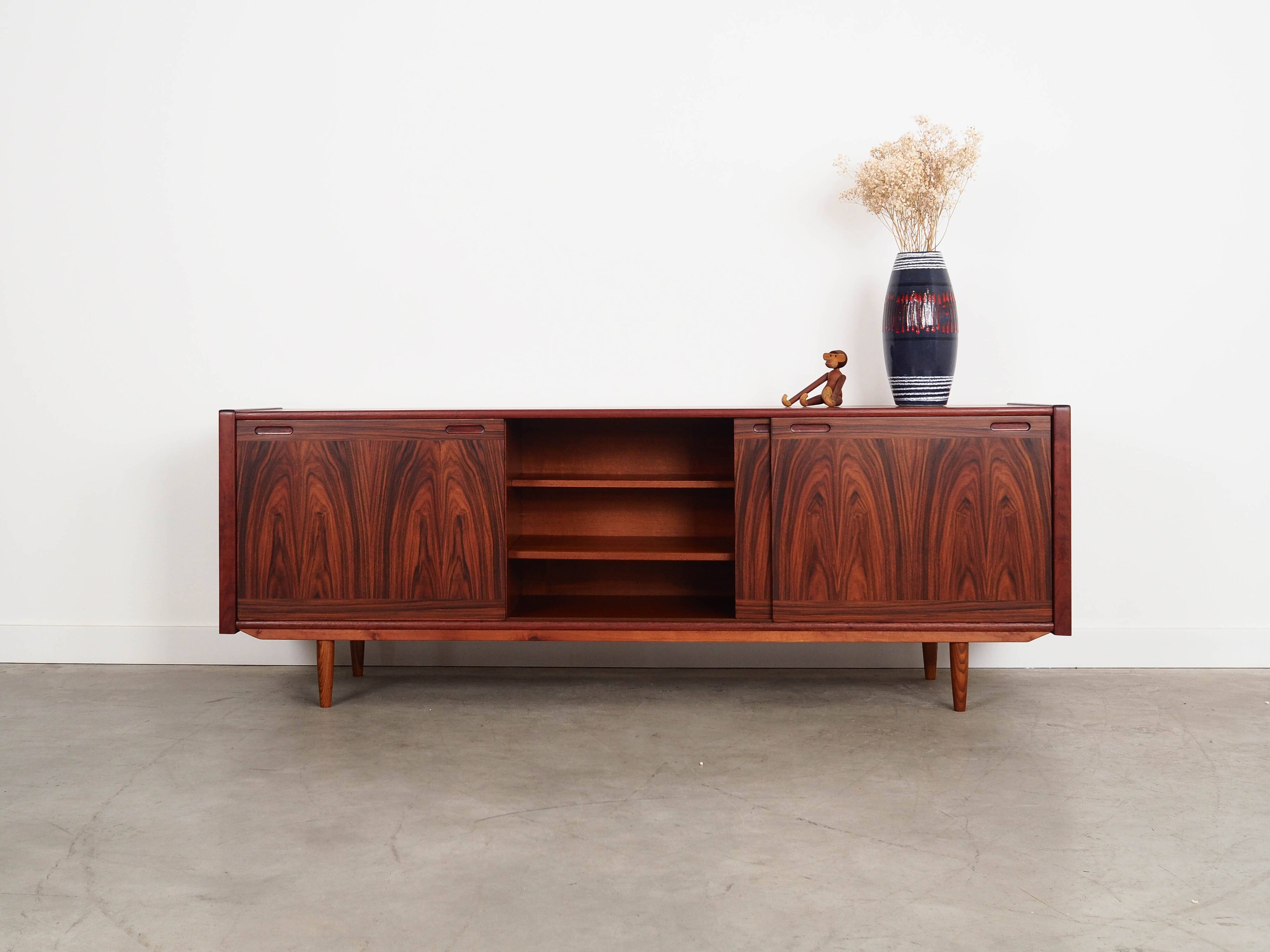 Rosewood sideboard, Danish design, 1970s, manufactured by Skovby Møbelfabri