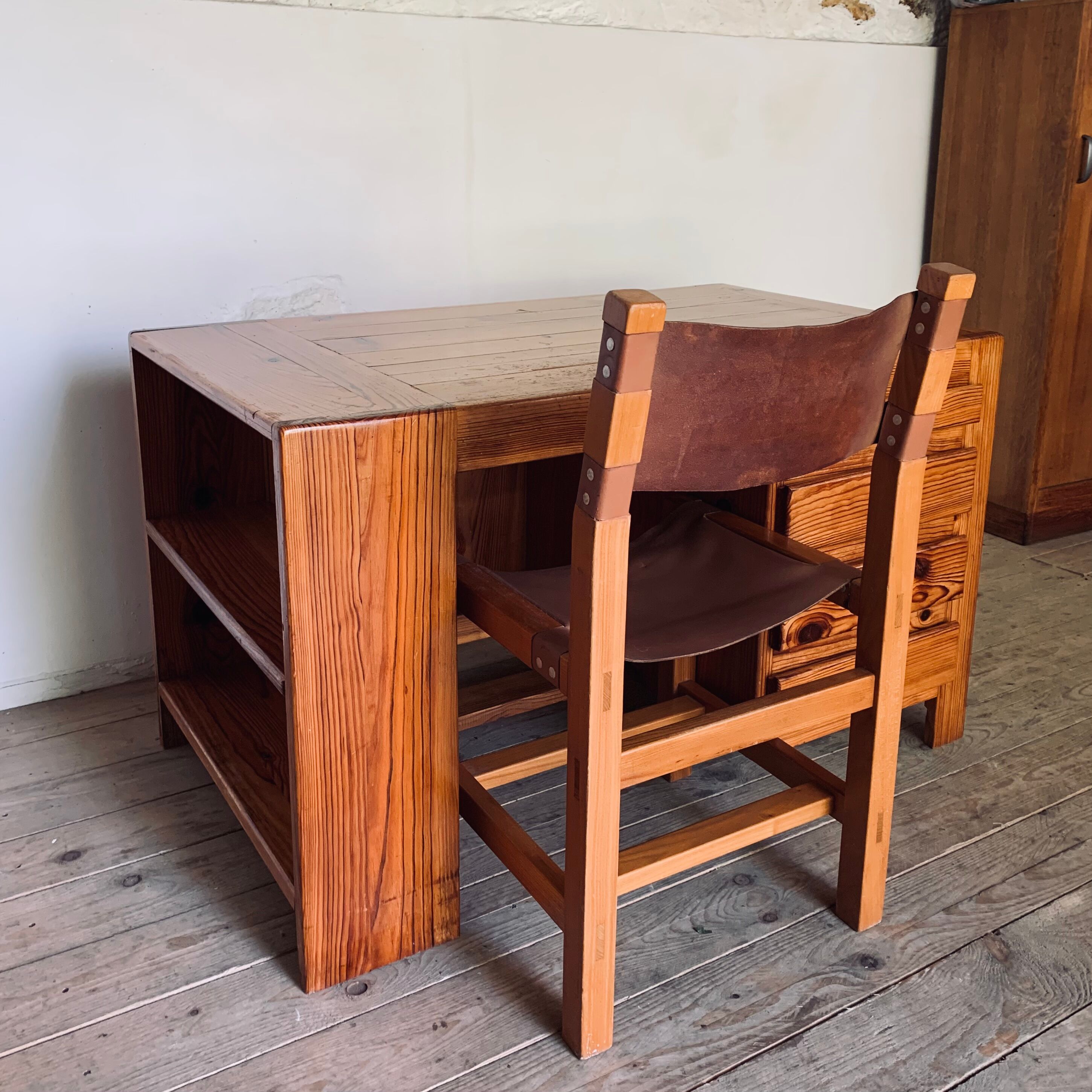 Vintage pine desk home style Regain