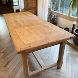 Solid oak farmhouse table with 2 drawers