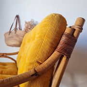 Banquette en rotin années 60 - velours jaune