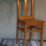 Lorraine Art Populaire chair at the end of the 19th century with a baluster back