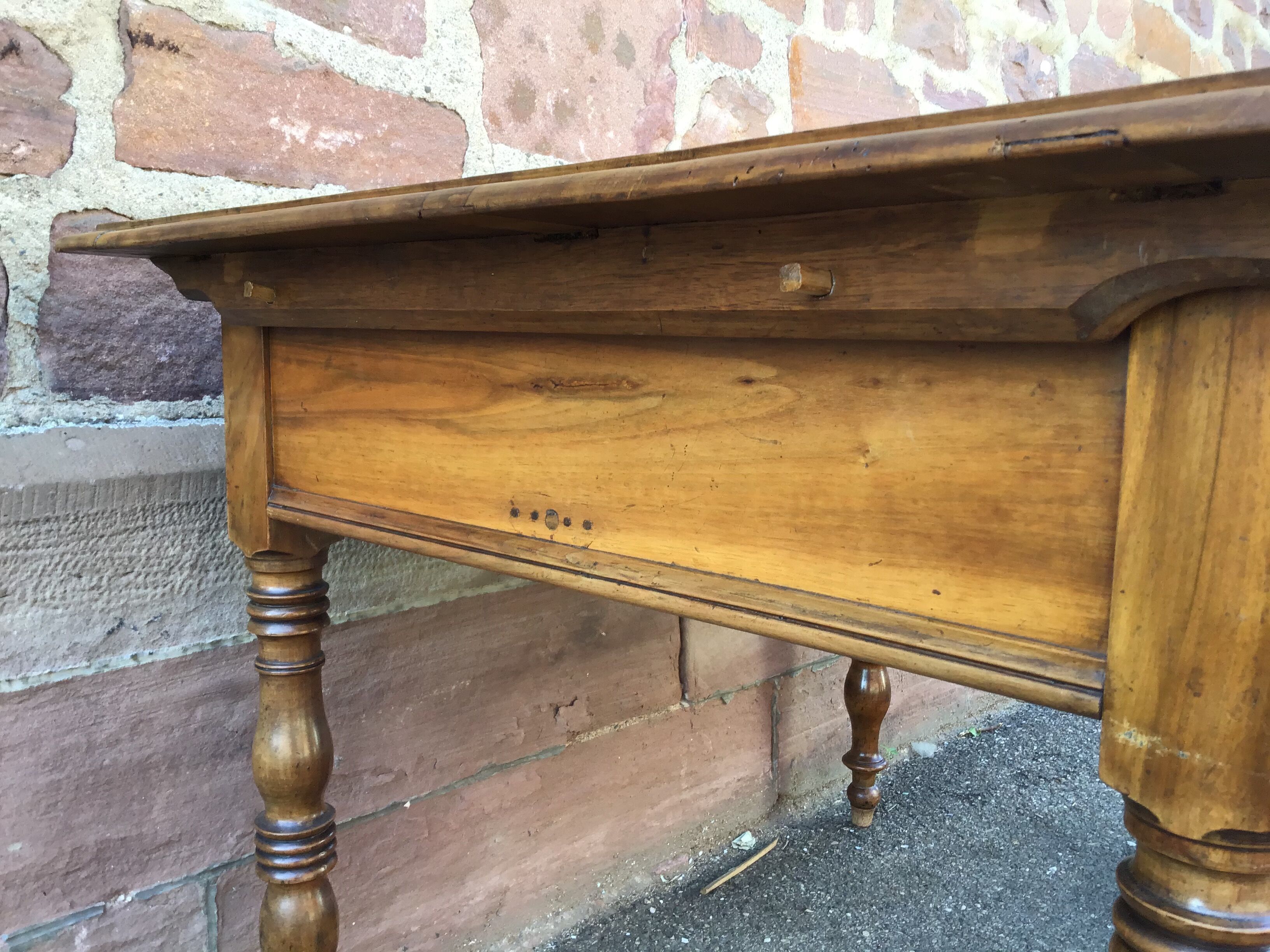 Table de ferme alsacienne noyer 19ème
