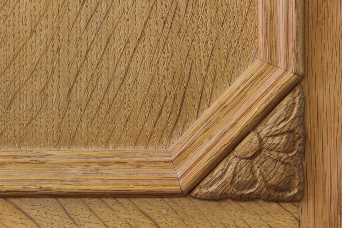 Vintage 1960s oak cabinet - cupboard style of Danish design Henning Kjærnulf