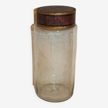 Apothecary medicine jar with metal lid