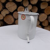 White enamelled tin fountain