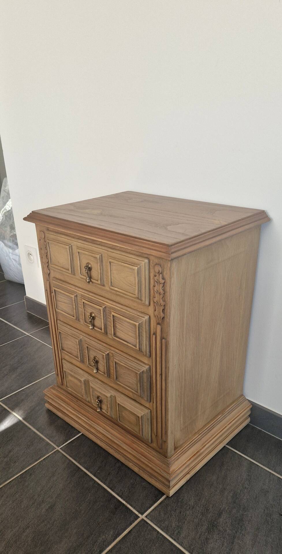 Oak and pine chest of drawers, 1950s.