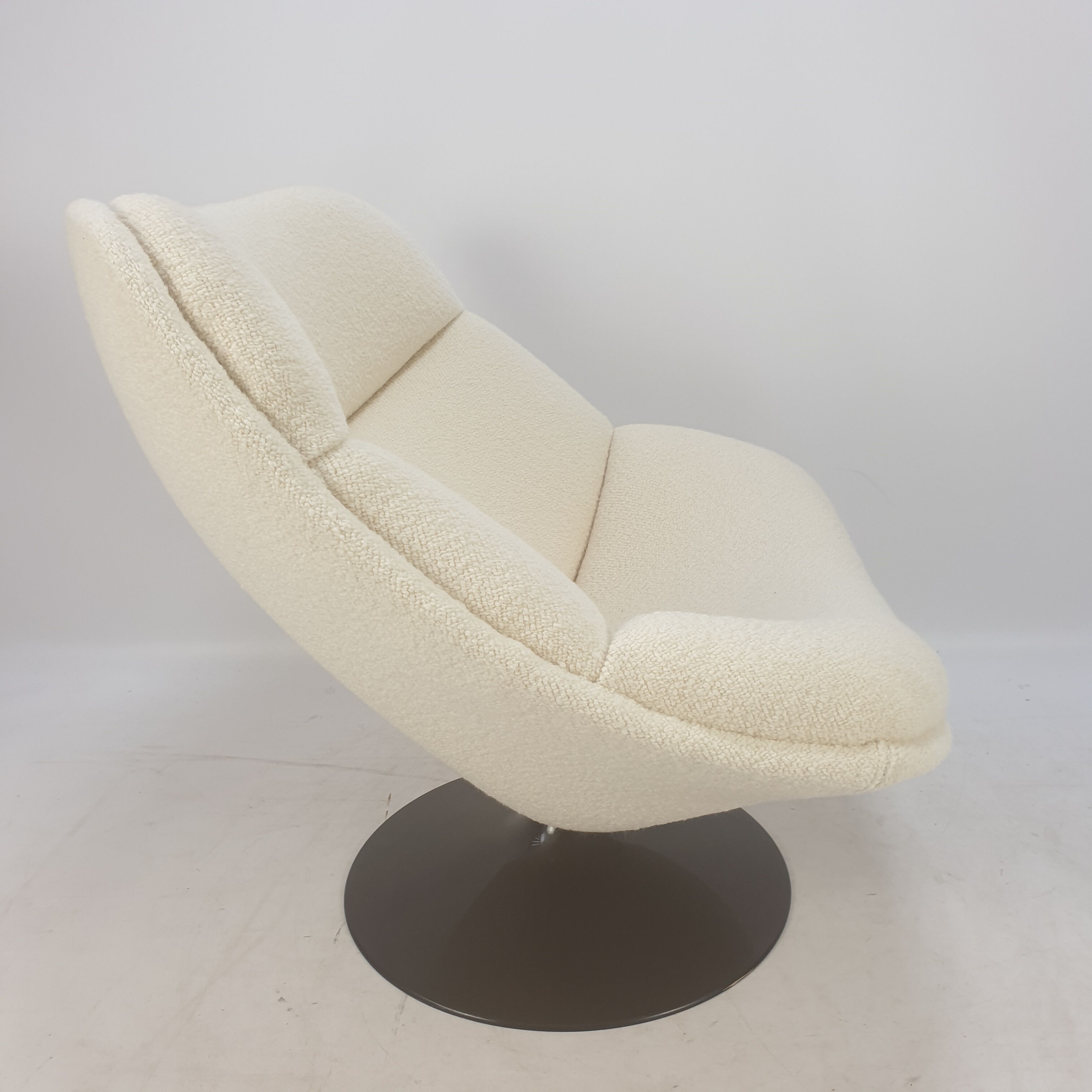 Model F557 Oyster lounge chair by Pierre Paulin for Artifort, 1960s