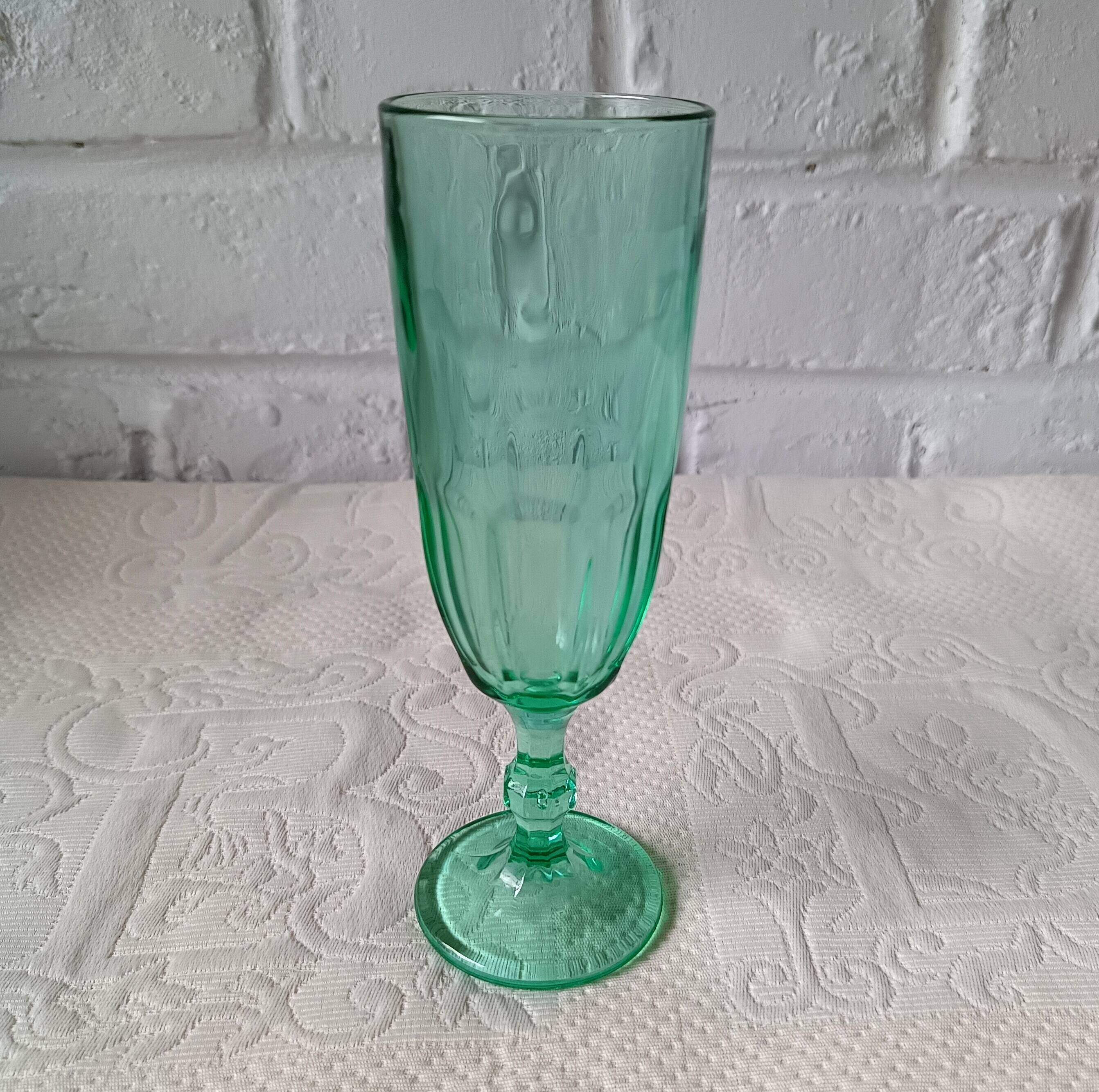 8 vintage emerald green glass champagne flutes