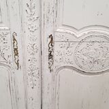 Old closet repainted in white, 19th