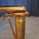 Table basse Hermes de G. Banci en métal doré