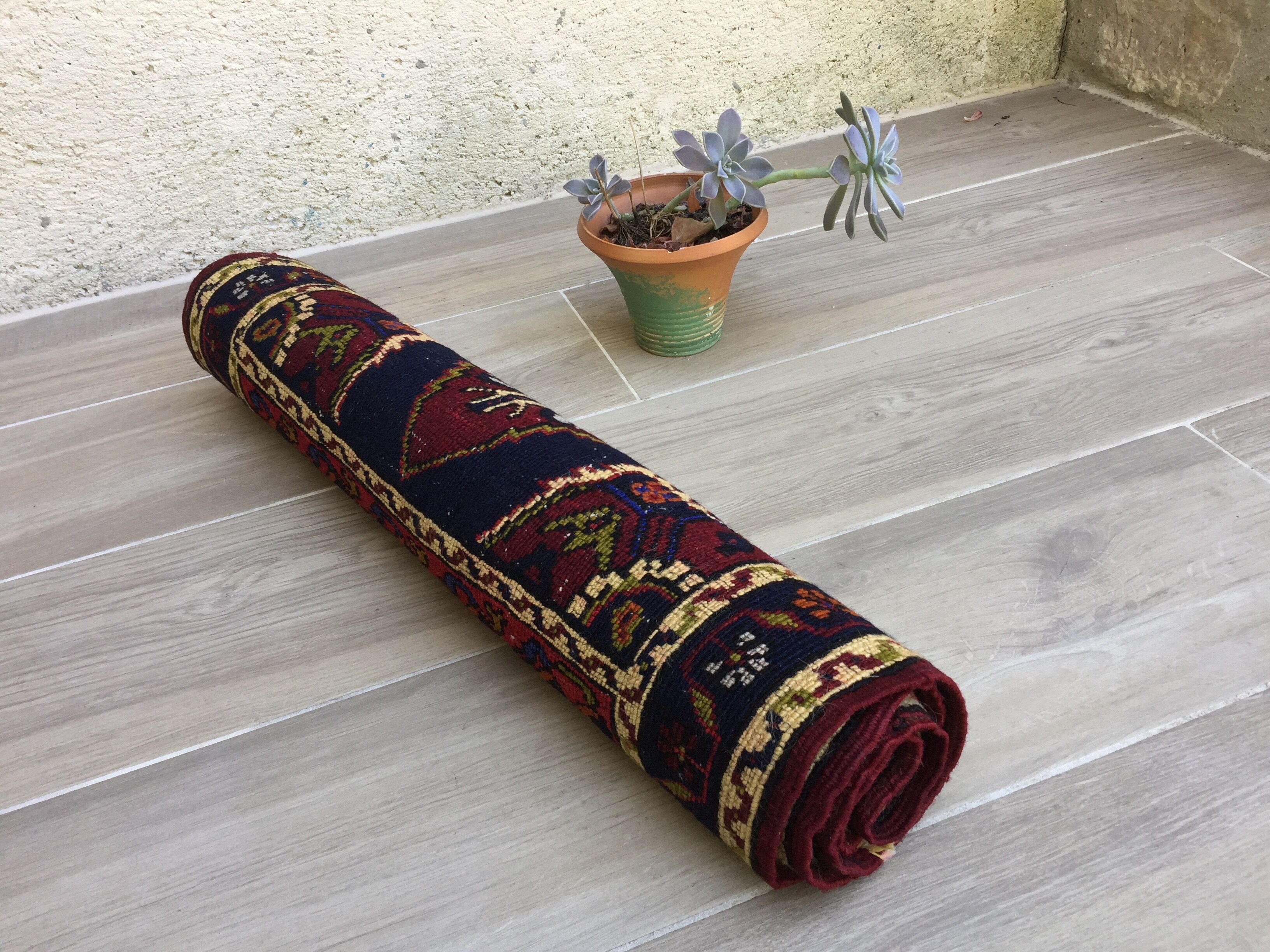 Pure wool oriental carpet 112 x 62cm