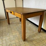 Farm table