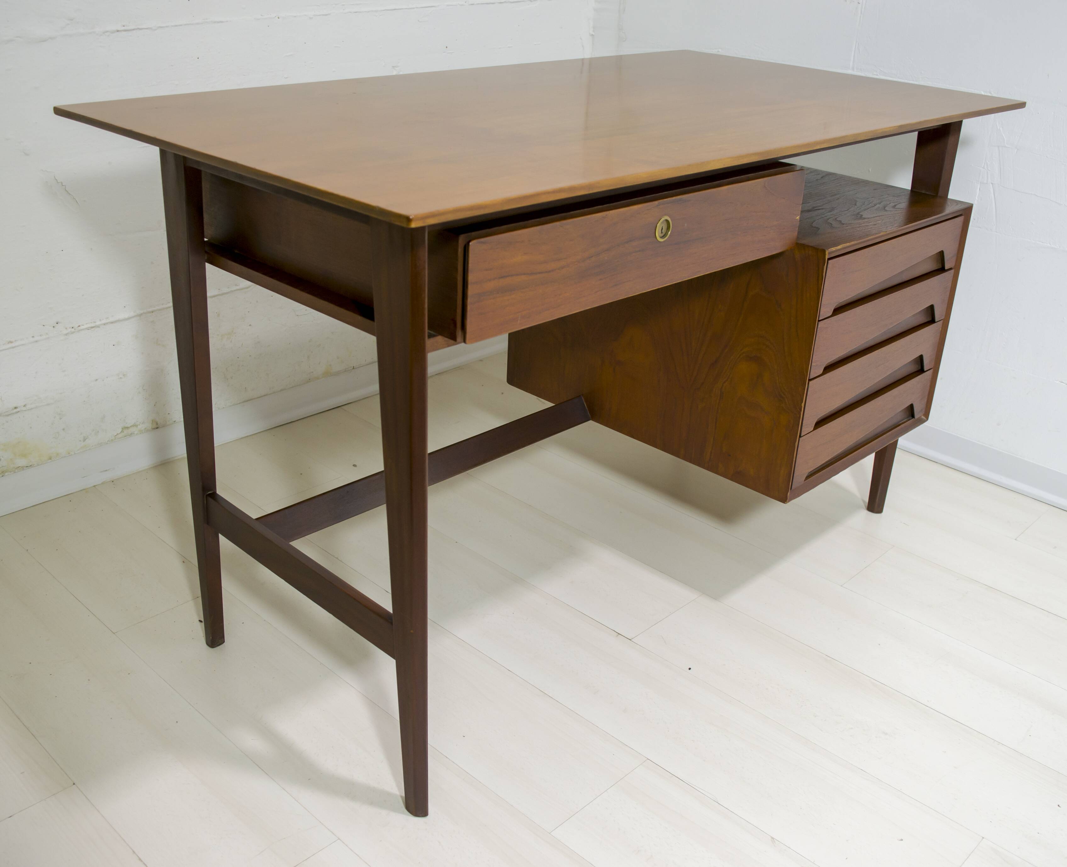 Vittorio Dassi Mid-Century Italian Teakwood Writing Desk and Chair, 1950