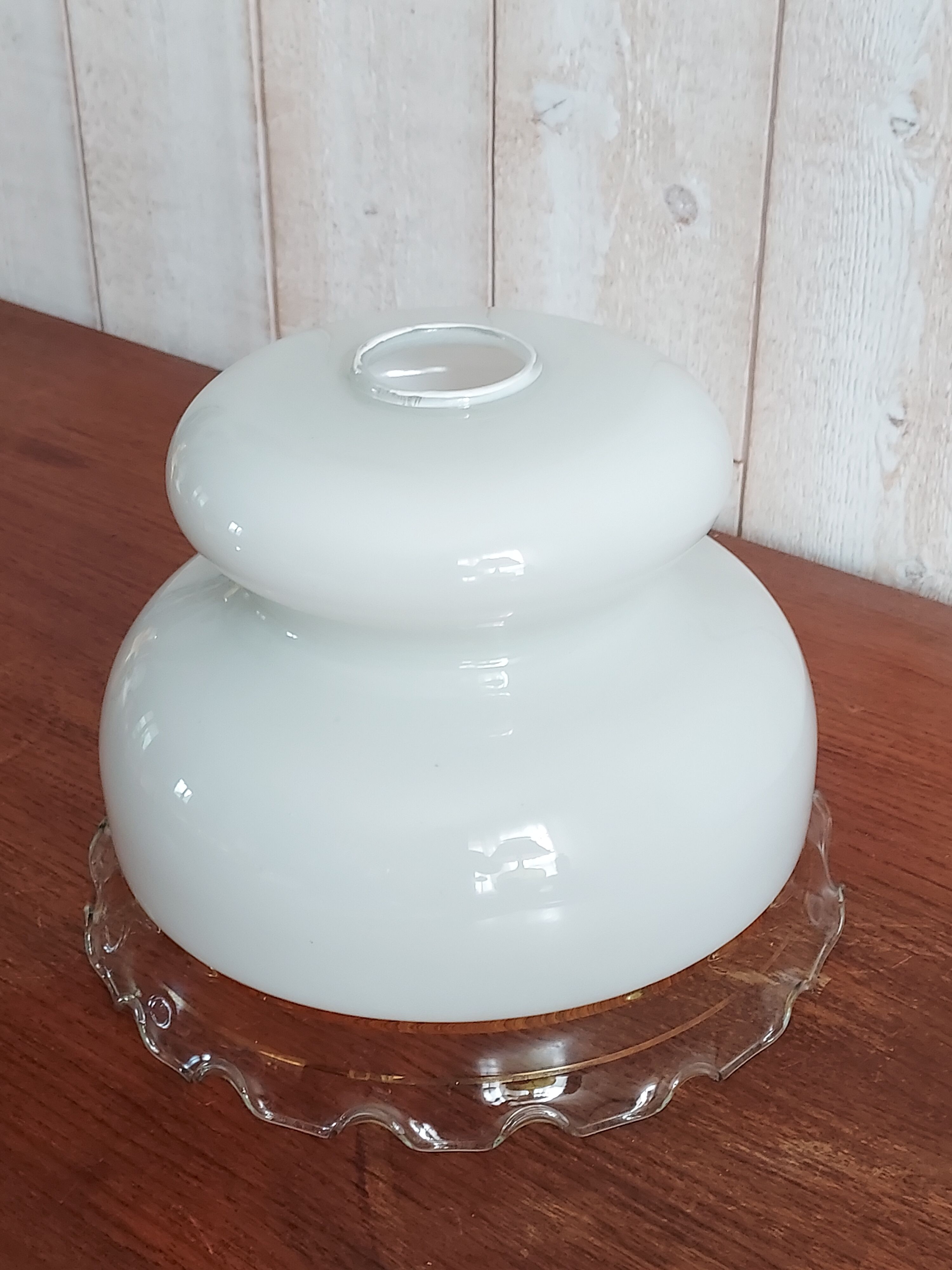 Abat jour opaline avec dorure