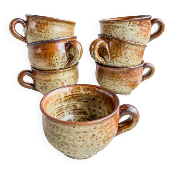 7 tasses à café en grès pyrité Style Brutaliste
