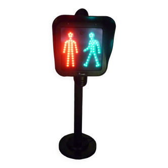 PEDESTRIAN LIGHT - LACROIX