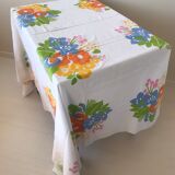 Floral tablecloth and its 8 vintage towels