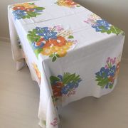 Nappe fleurie et ses 8 serviettes vintage