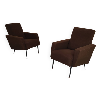 Pair of dark brown rockabilly style armchairs in new vintage condition