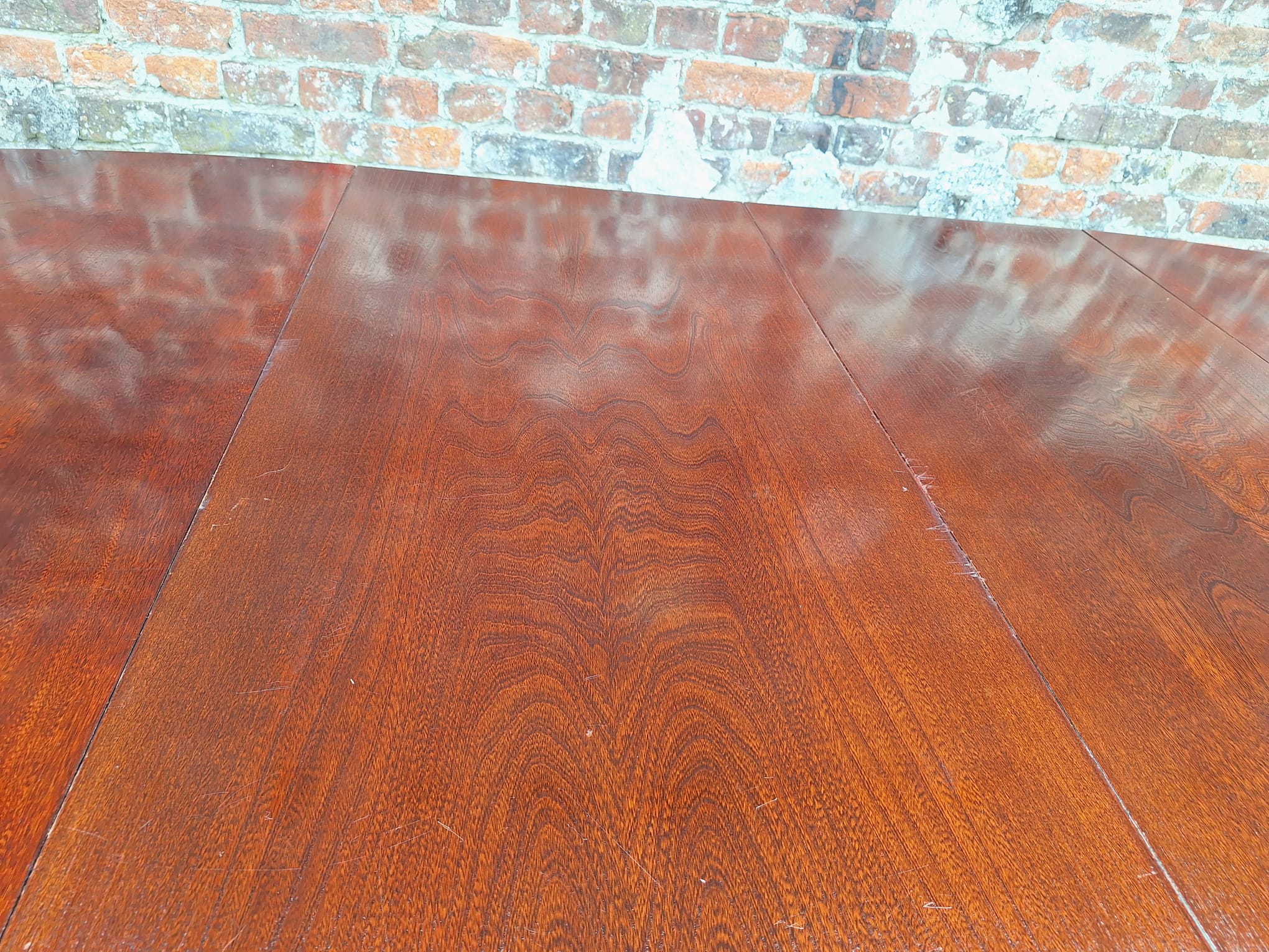 Large vintage Baumann table in rosewood with extensions, antique furniture.