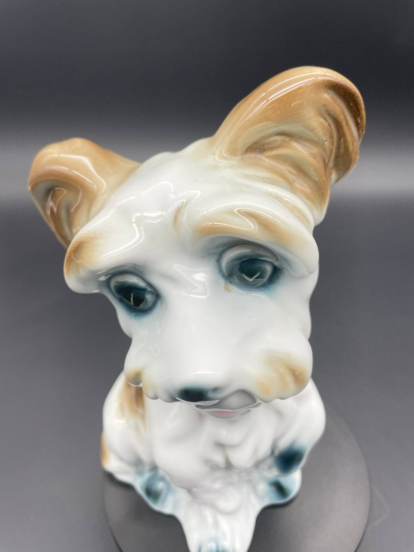 Vintage porcelain dog sculpture IRIS – Romania, 1960s–80s
