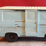 Peugeot J7 van