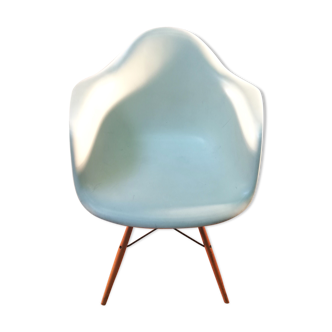 DAR Eames armchair for Vitra
