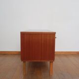 Small Scandinavian row