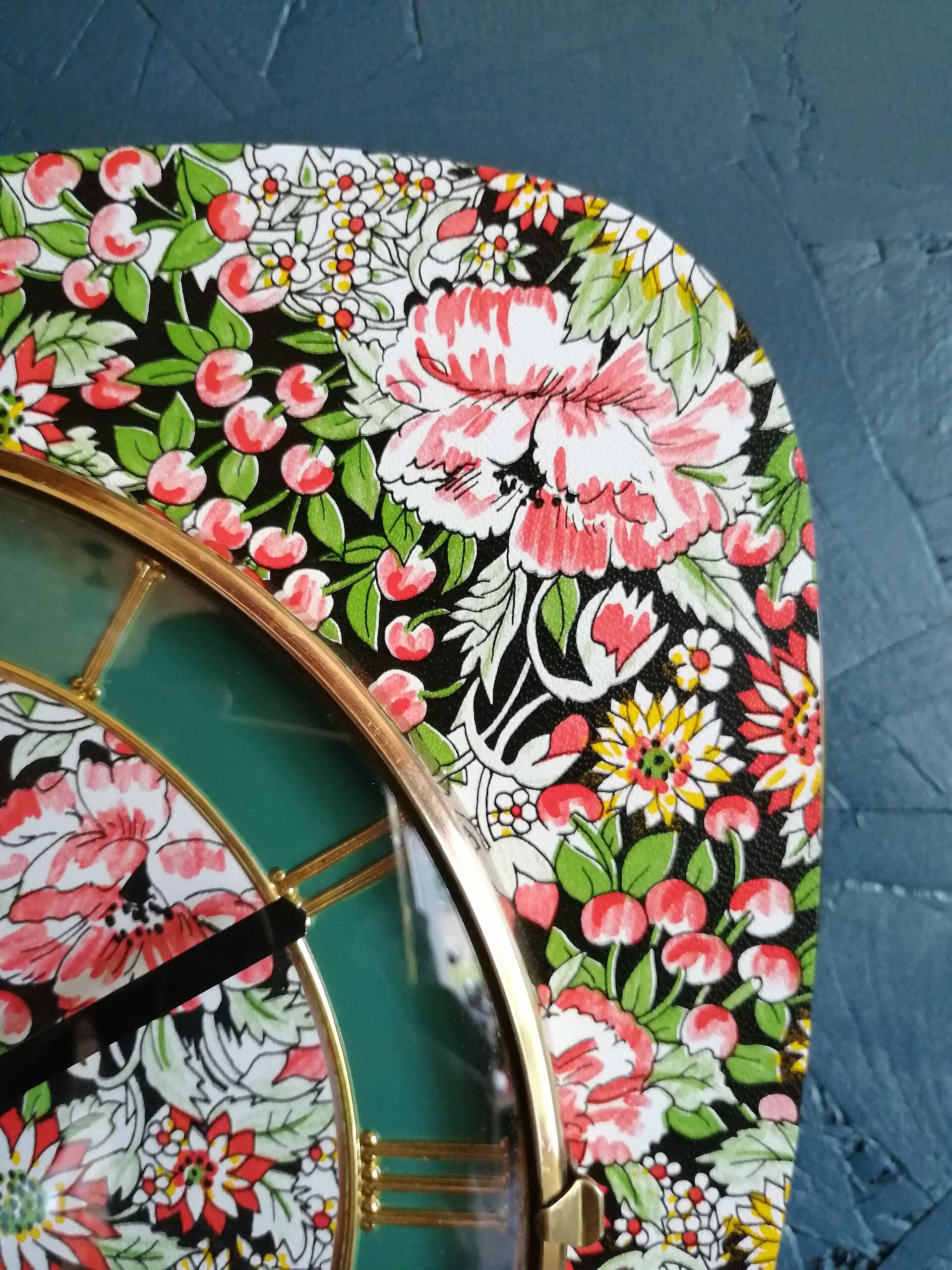 Vintage clock silent wall pendulum "Flowers Cherries"