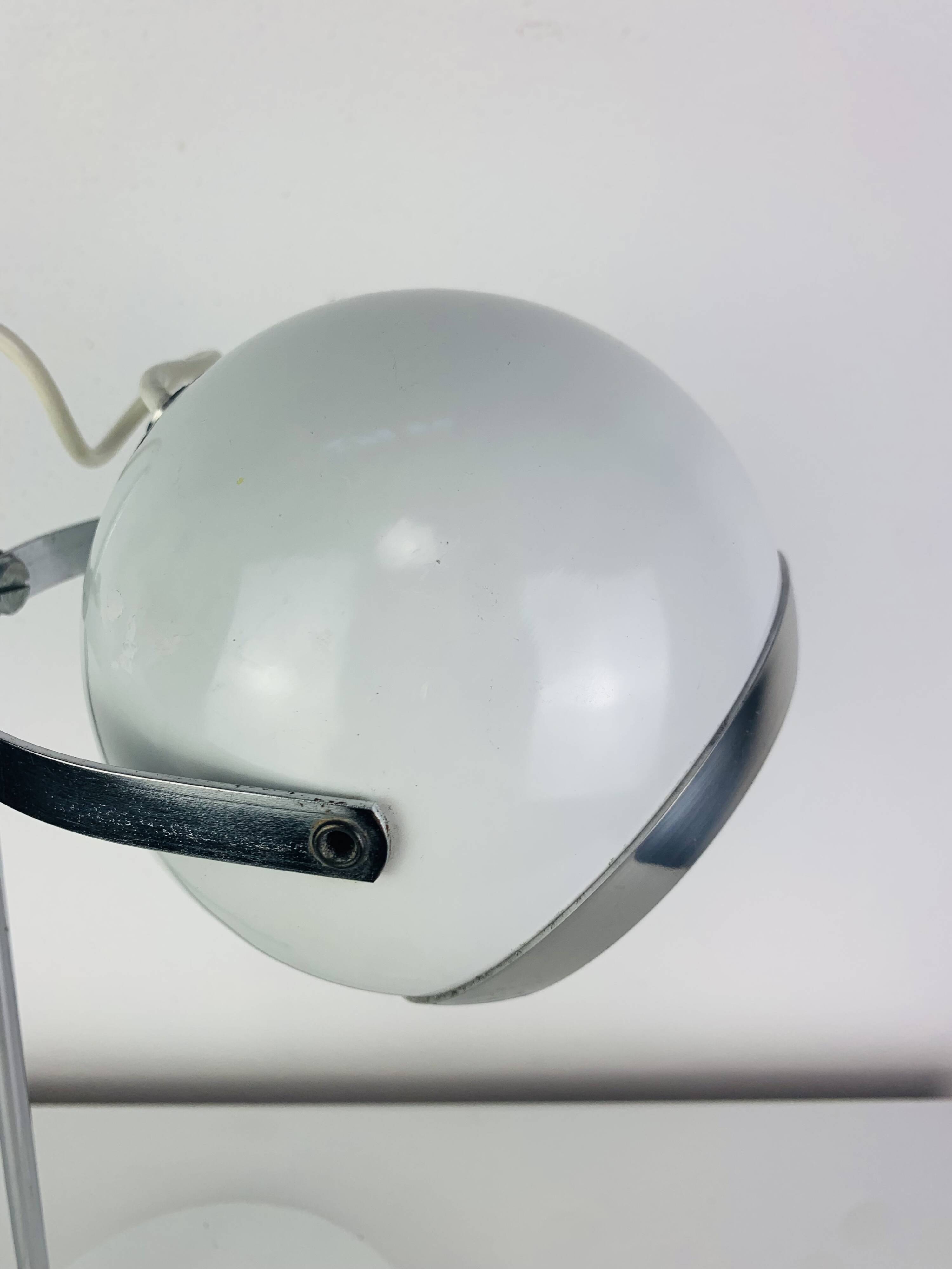 White Space Age eyeball desk lamp, 1970s