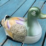 Duck in slip