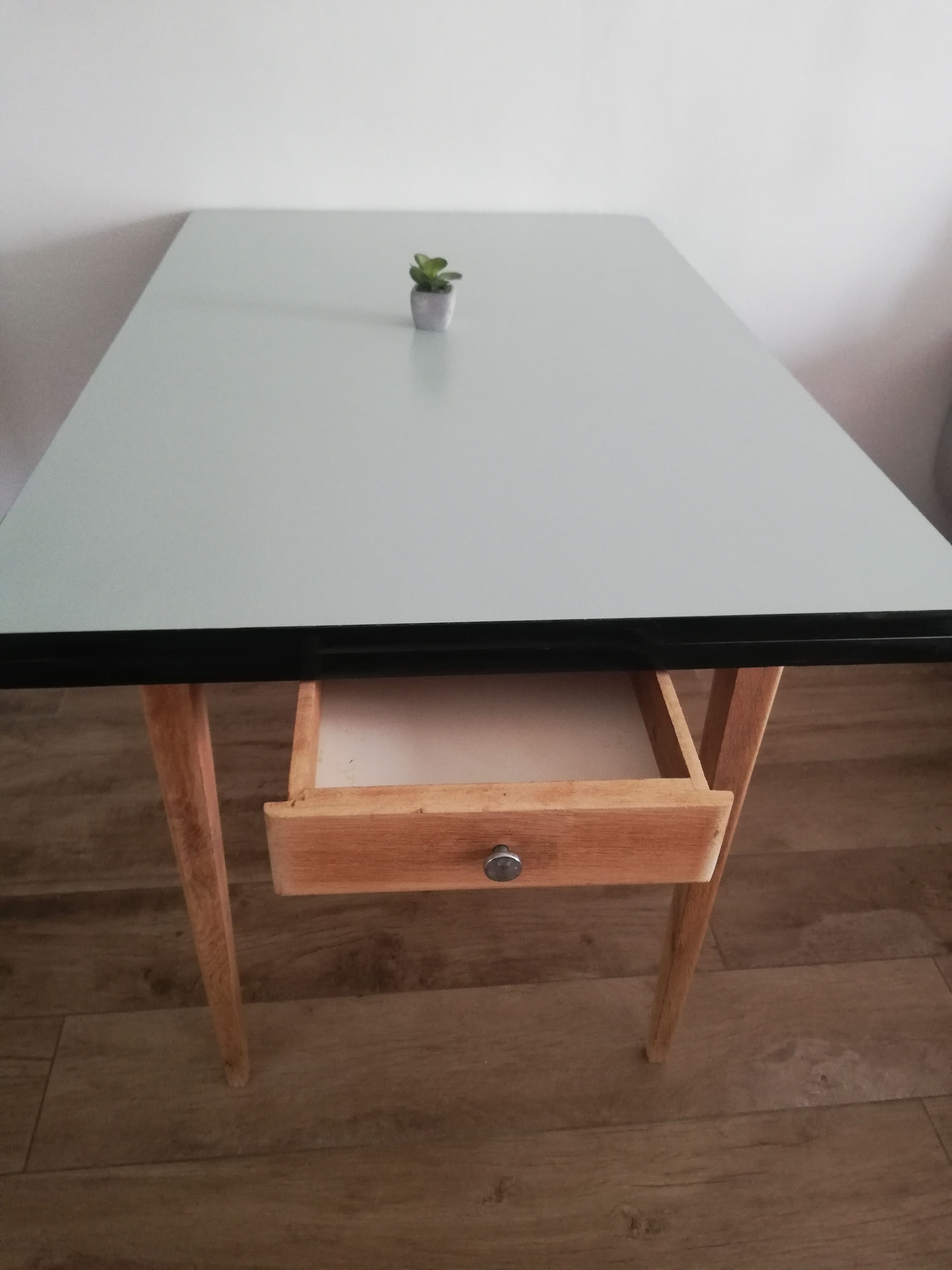 Table avec rallonges formica et chêne