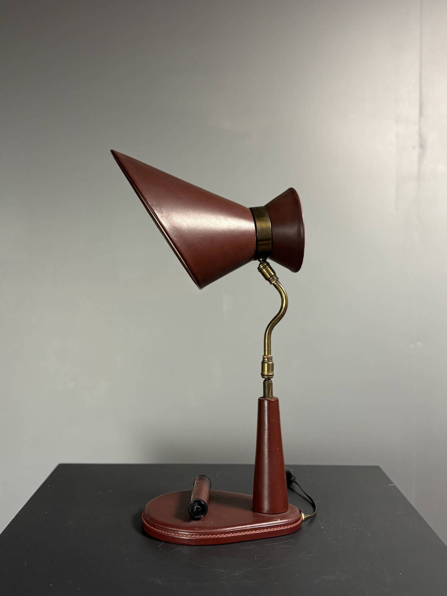 Midcentury leather wrapped French desk lamp style of Jacques Adnet, 1950s