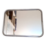 Barber mirror to put down