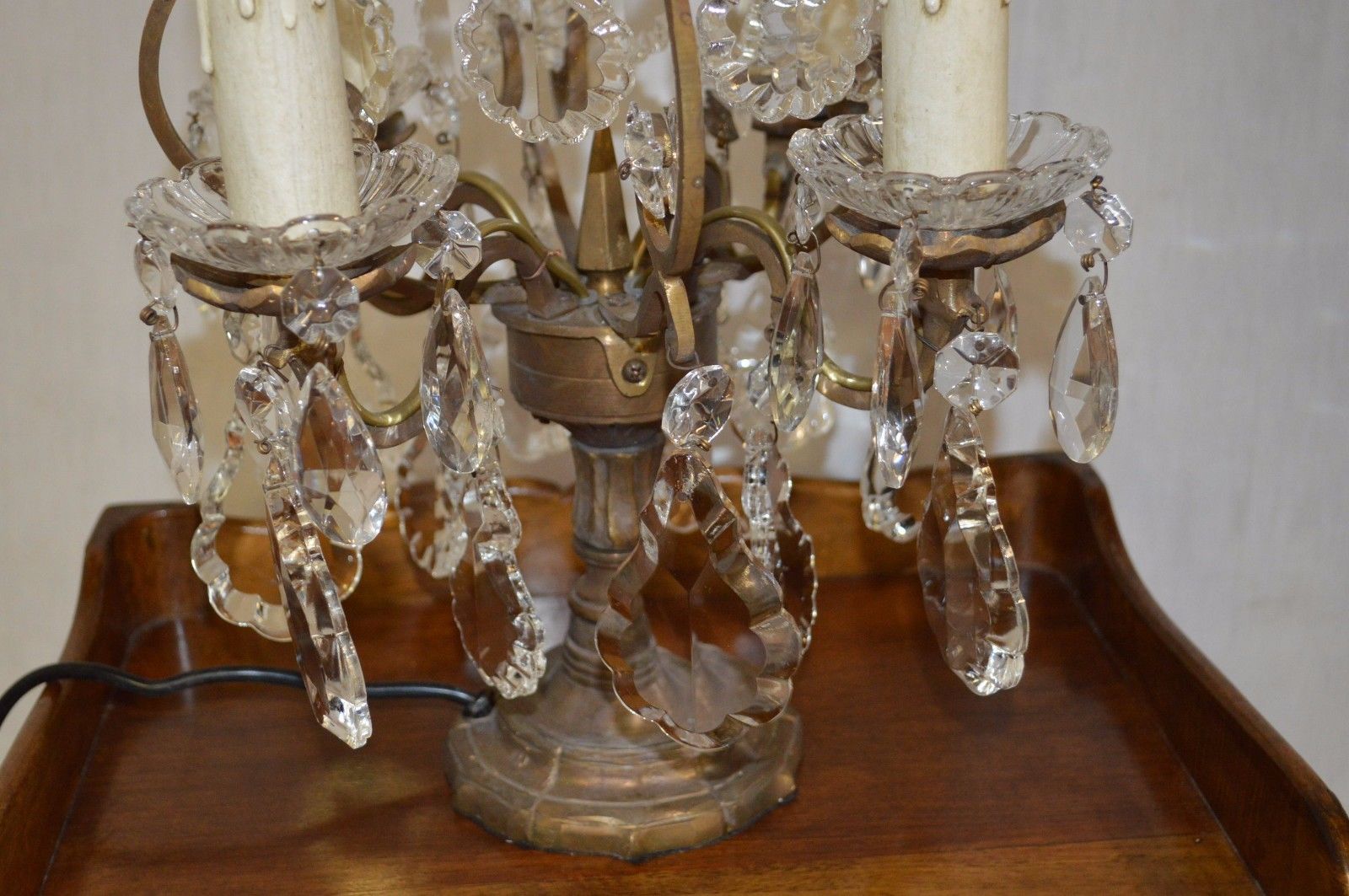 Bronze girandole with tassels