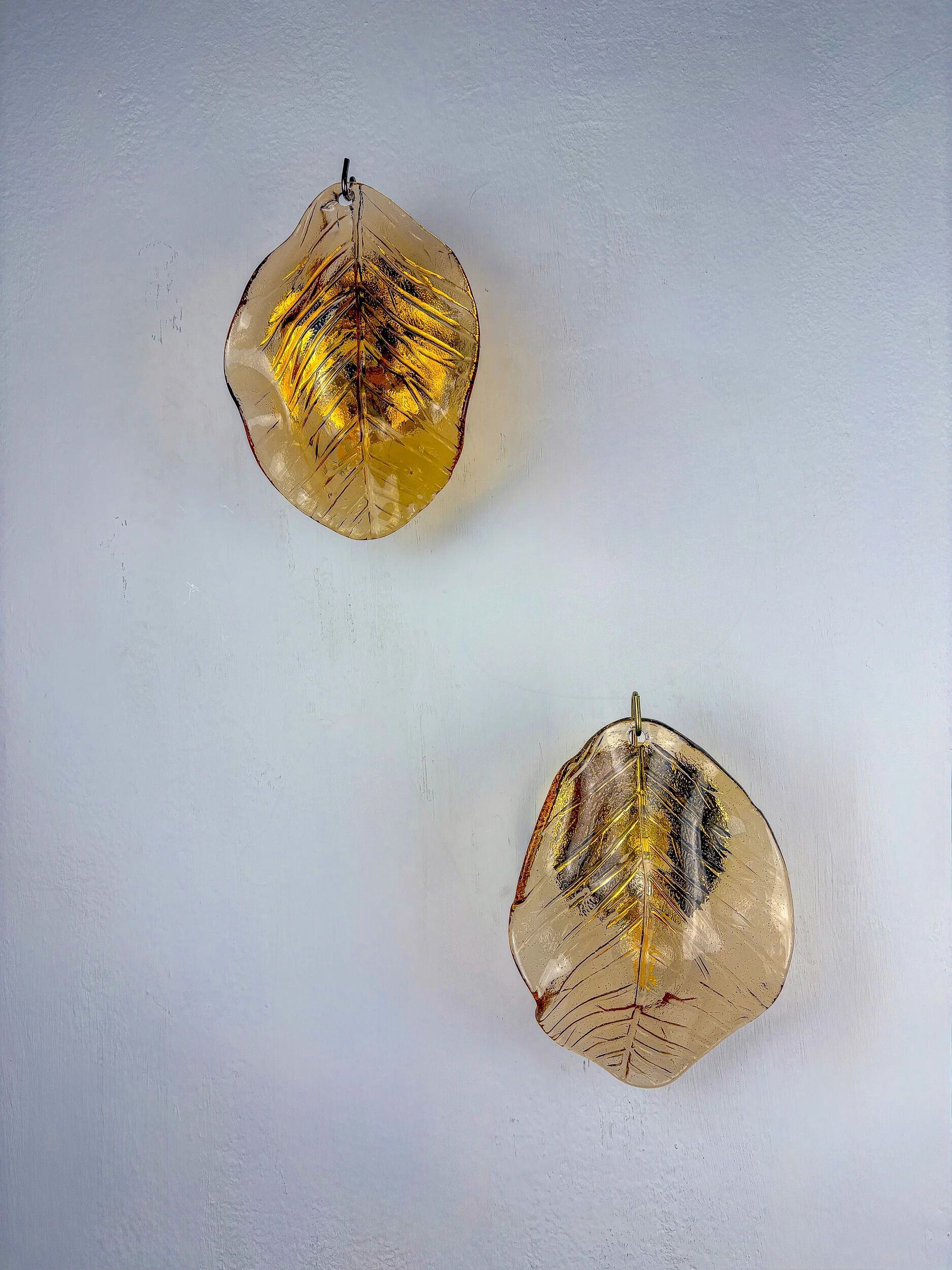 Pair of "Leaf" Murano pink glass wall sconces, Italy, 1970s