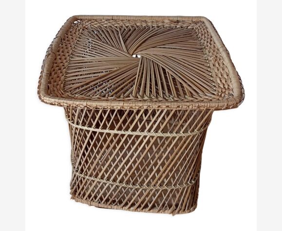 Table d'appoint en osier tressé