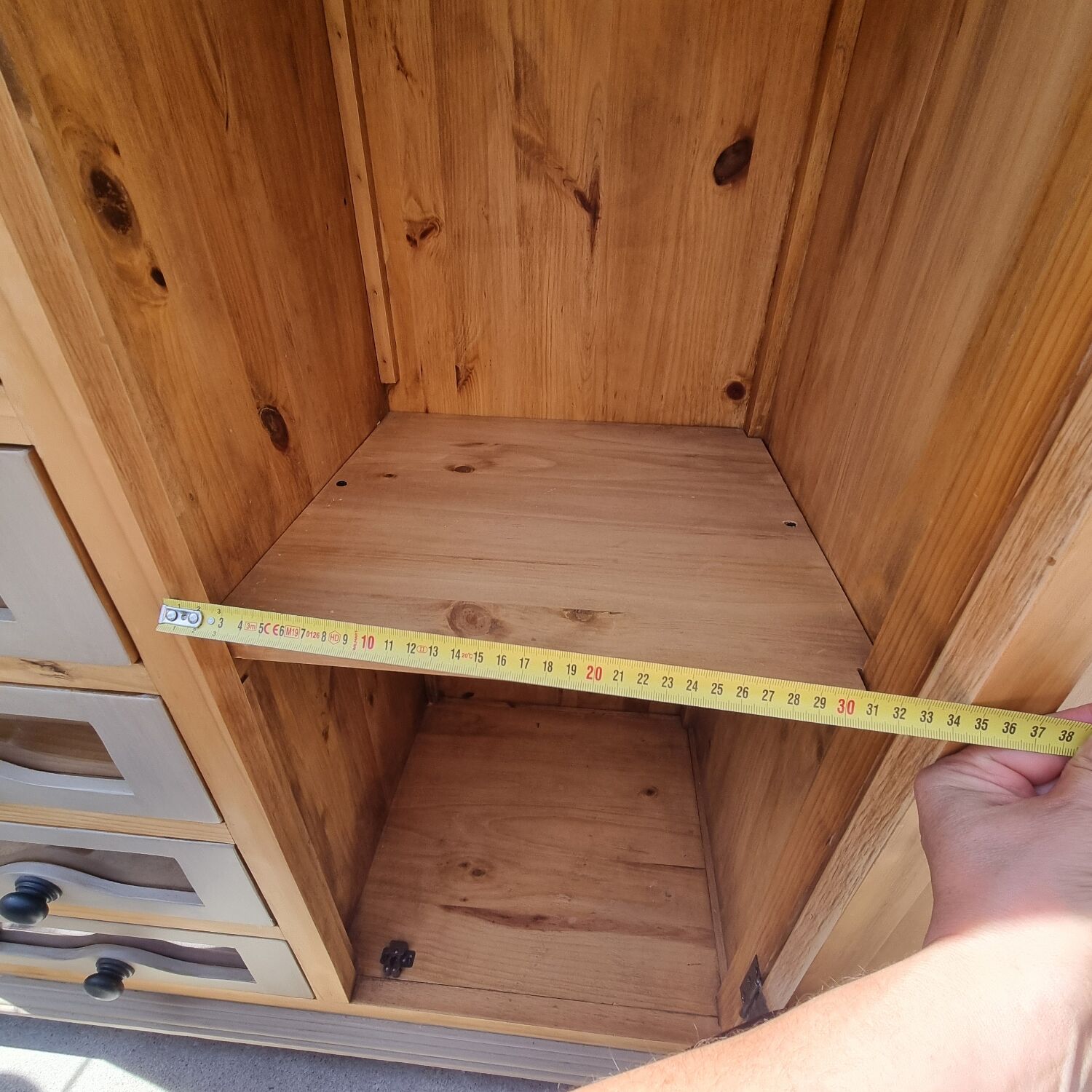 Grain merchant-style furniture with 6 drawers and a cupboard.