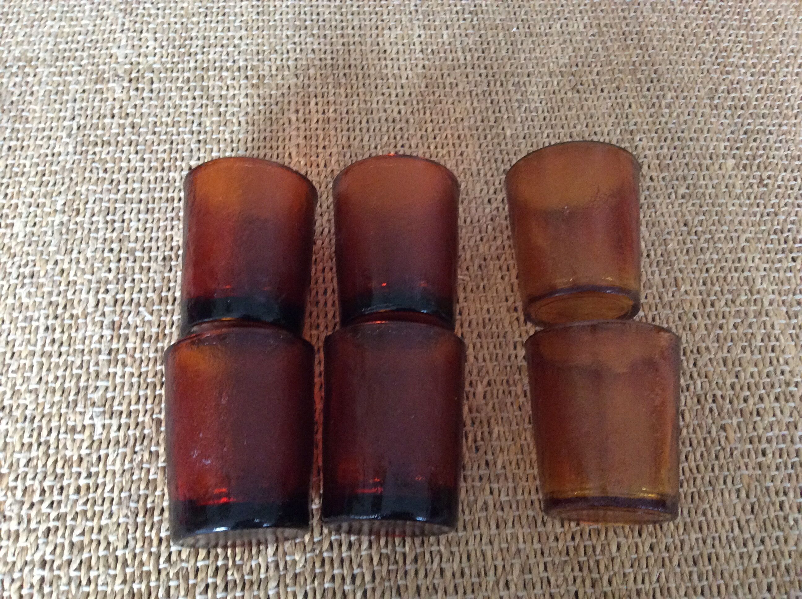 6 amber glasses